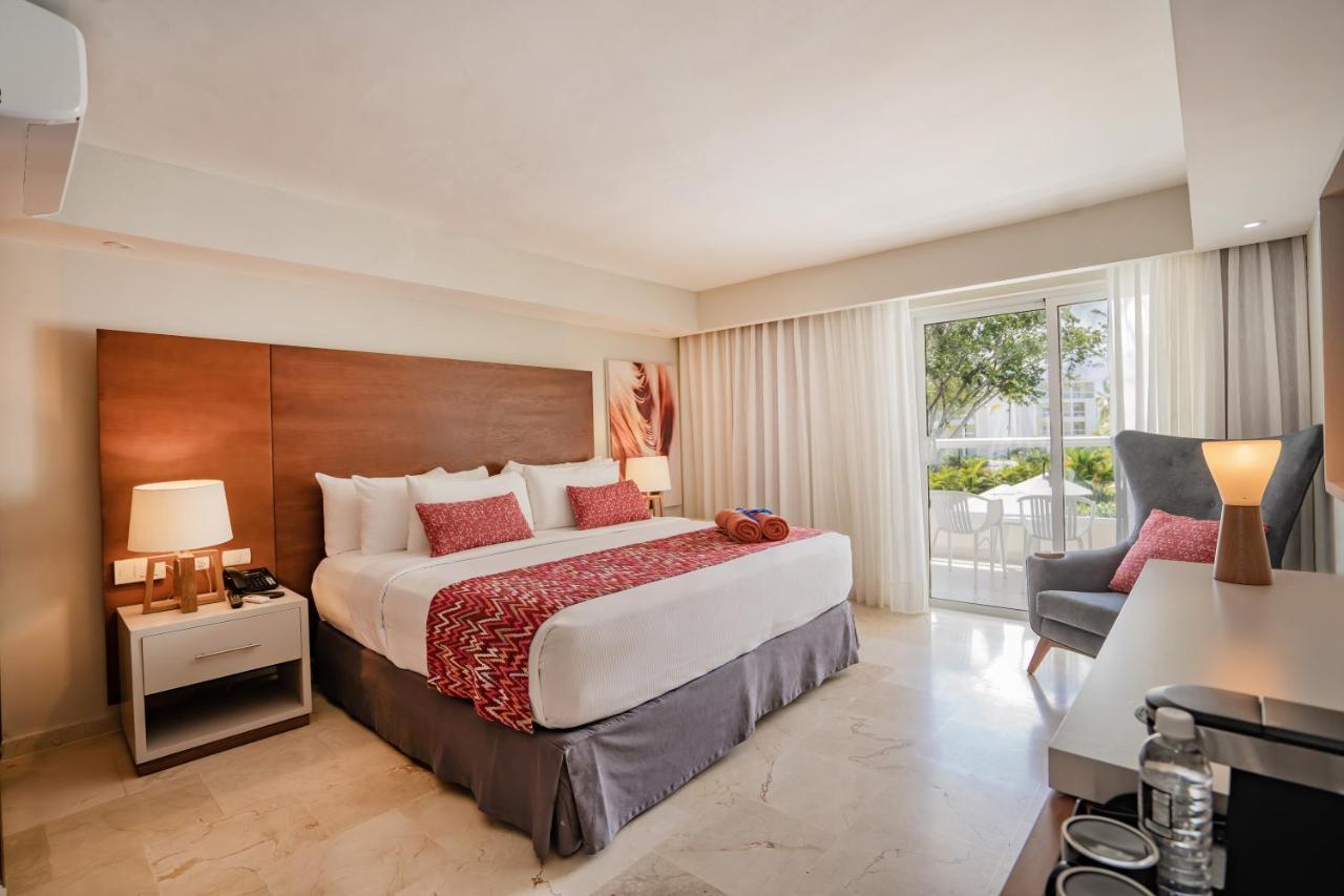 Emotions By Hodelpa Puerto Plata Hotel Bagian luar foto